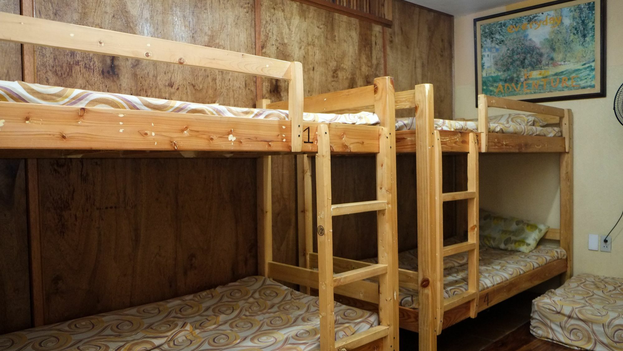 Humble Hut Hostel Manila Exterior photo